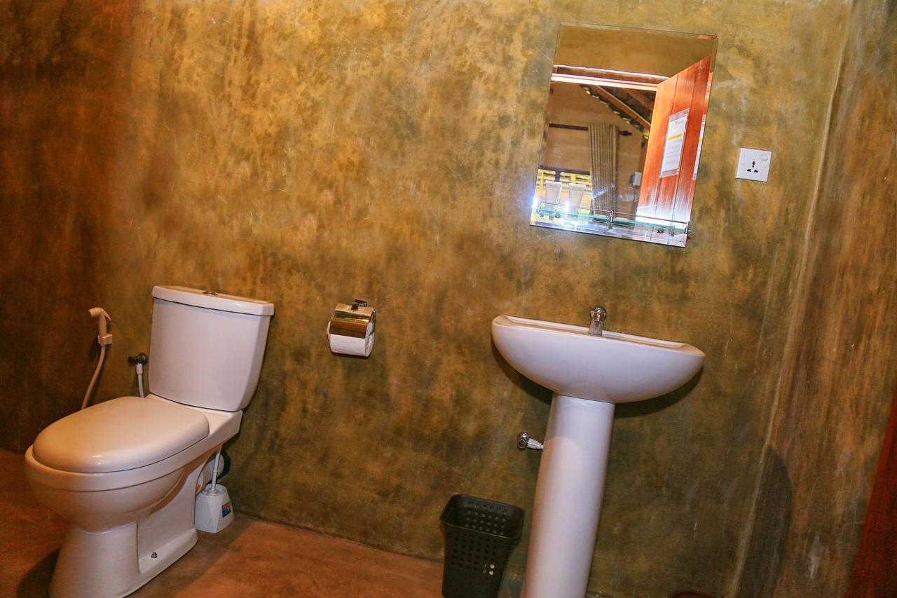 Hotel Niyagala Lodge Сигирия Экстерьер фото