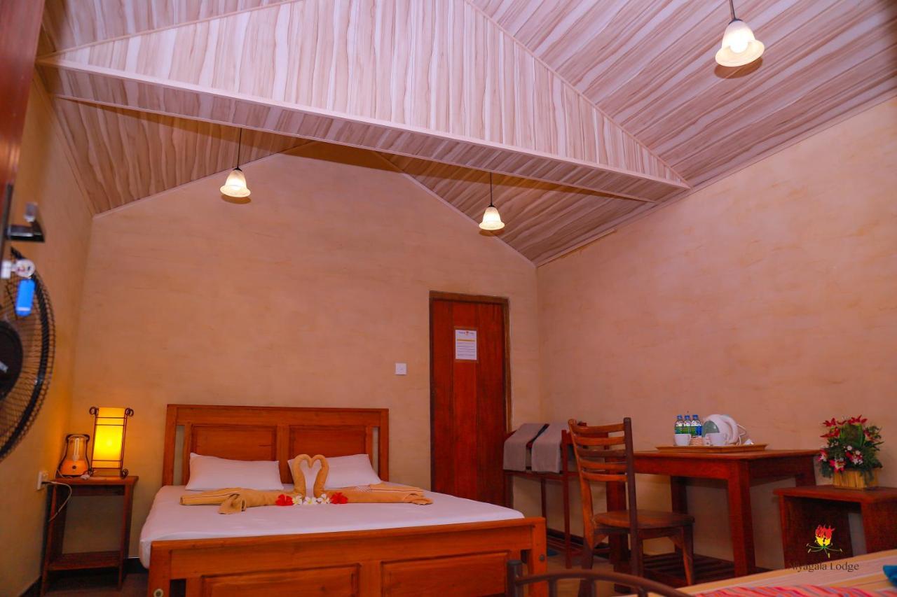 Hotel Niyagala Lodge Сигирия Экстерьер фото